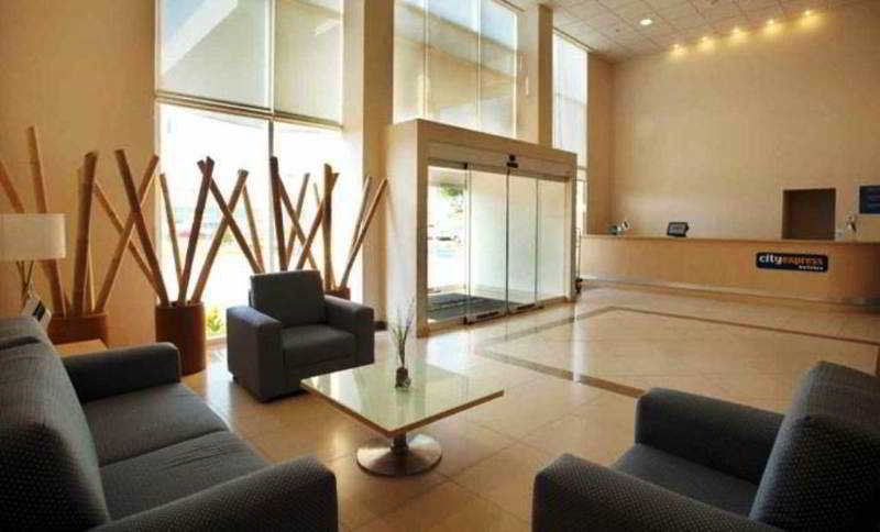ซิตี้ เอ็กซ์เพรส ซัลติโย ใต้ Hotel ซัลติโญ ภายนอก รูปภาพ